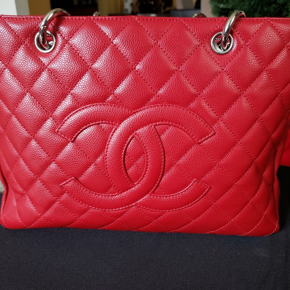 Chanel grand caviar tote